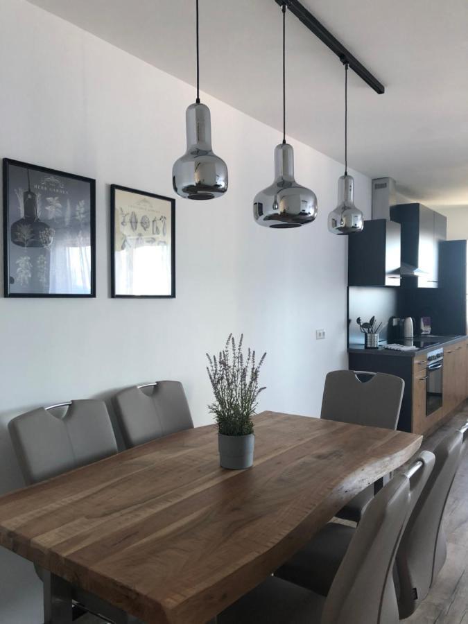 Vila Vita Novi Vinodolski Exteriör bild