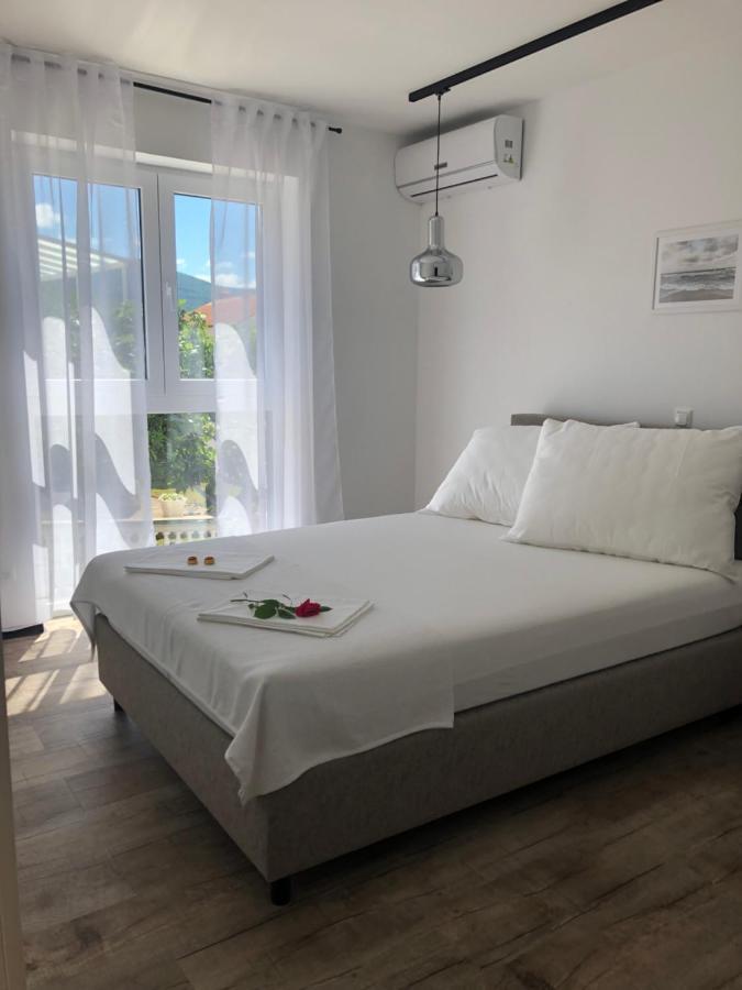 Vila Vita Novi Vinodolski Exteriör bild