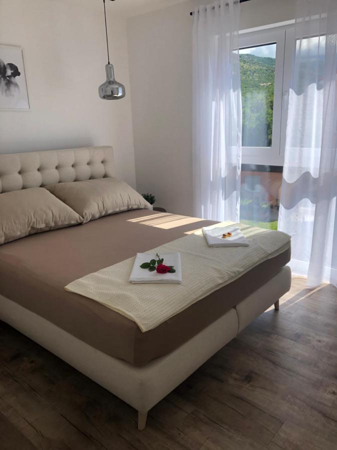 Vila Vita Novi Vinodolski Exteriör bild