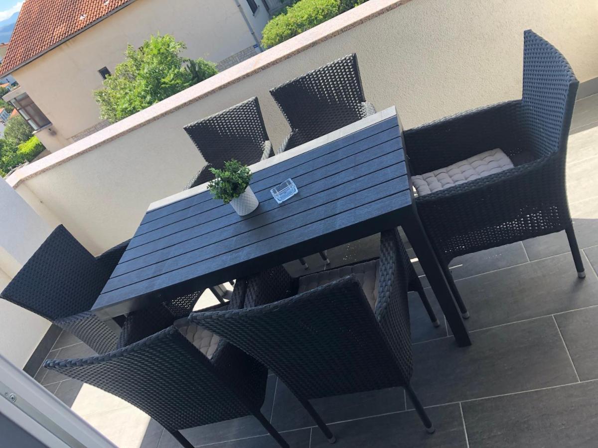 Vila Vita Novi Vinodolski Exteriör bild