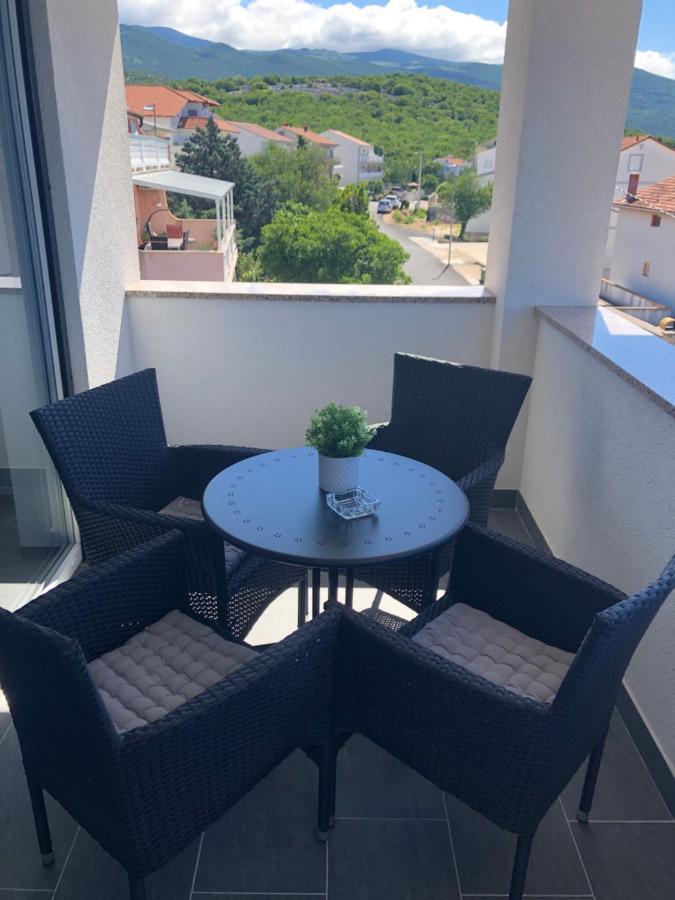 Vila Vita Novi Vinodolski Exteriör bild